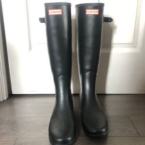 Hunter Tall Boots (size US9 | UK7 | EU 40/41)